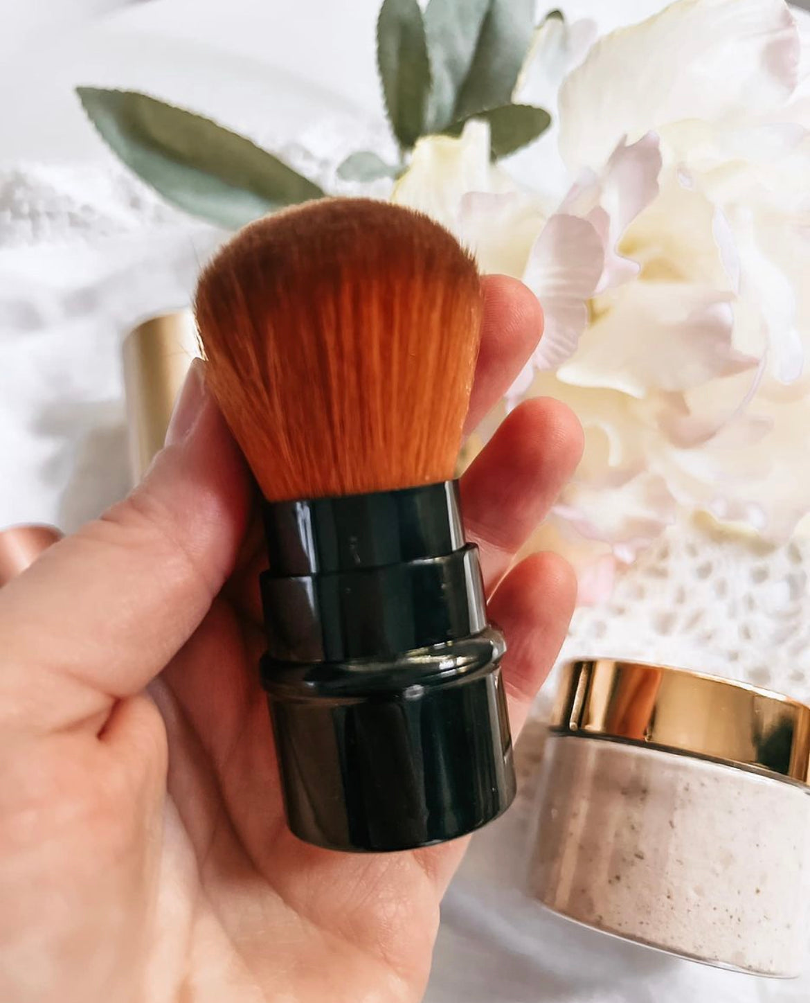 kabuki brush for dry shampoo